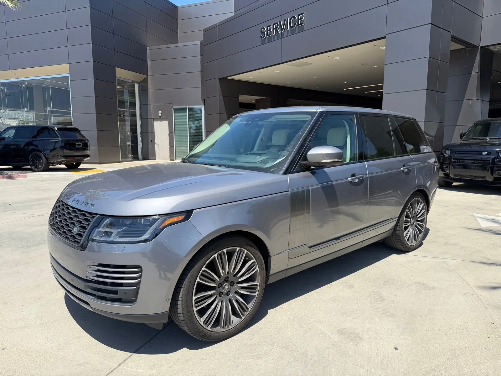 2020 Land Rover Range Rover 3.0 P400 HSE MHEV's photo