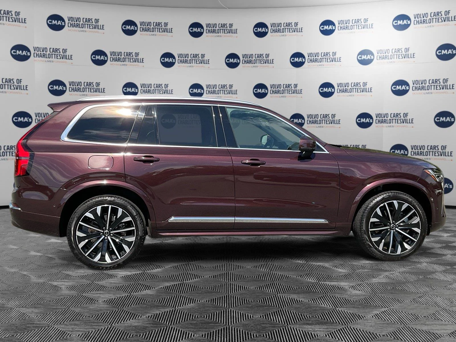 2026 Volvo XC90 Plus - Photo 6