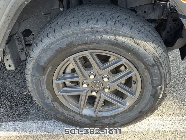 Used 2024 Silver Jeep Sport S image 17