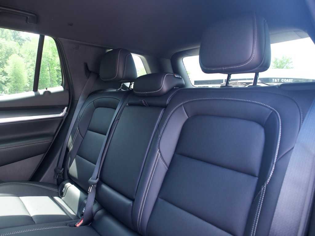 New 2026 Sterling Metallic GMC Elevation image 15