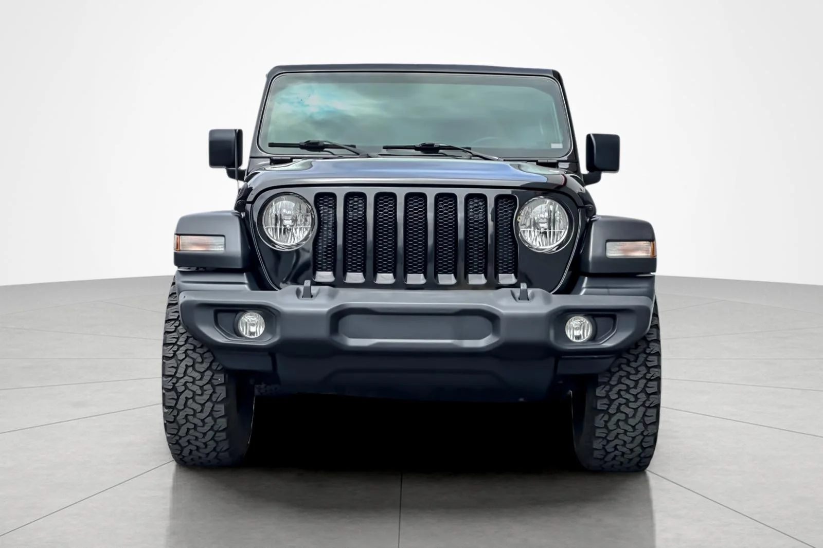 Used 2019 BLACK Jeep Sport image 8