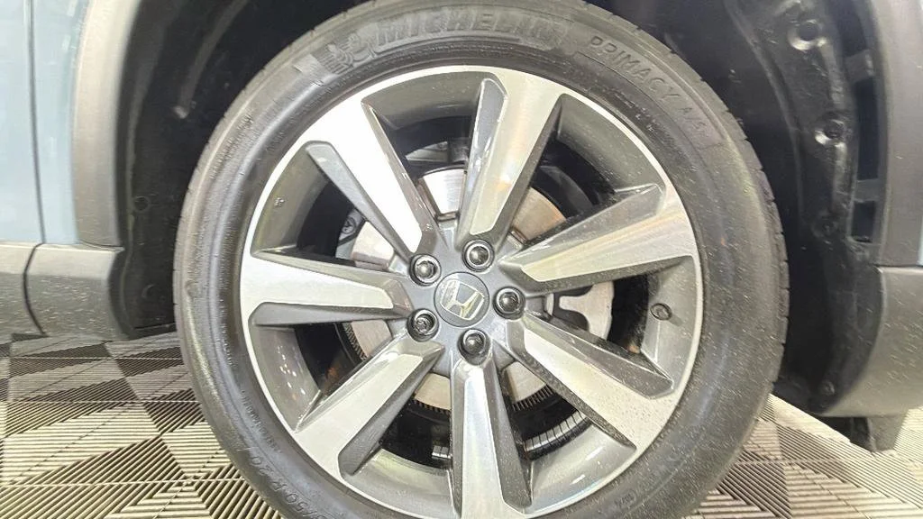 Used 2025 Gray Honda Touring image 41