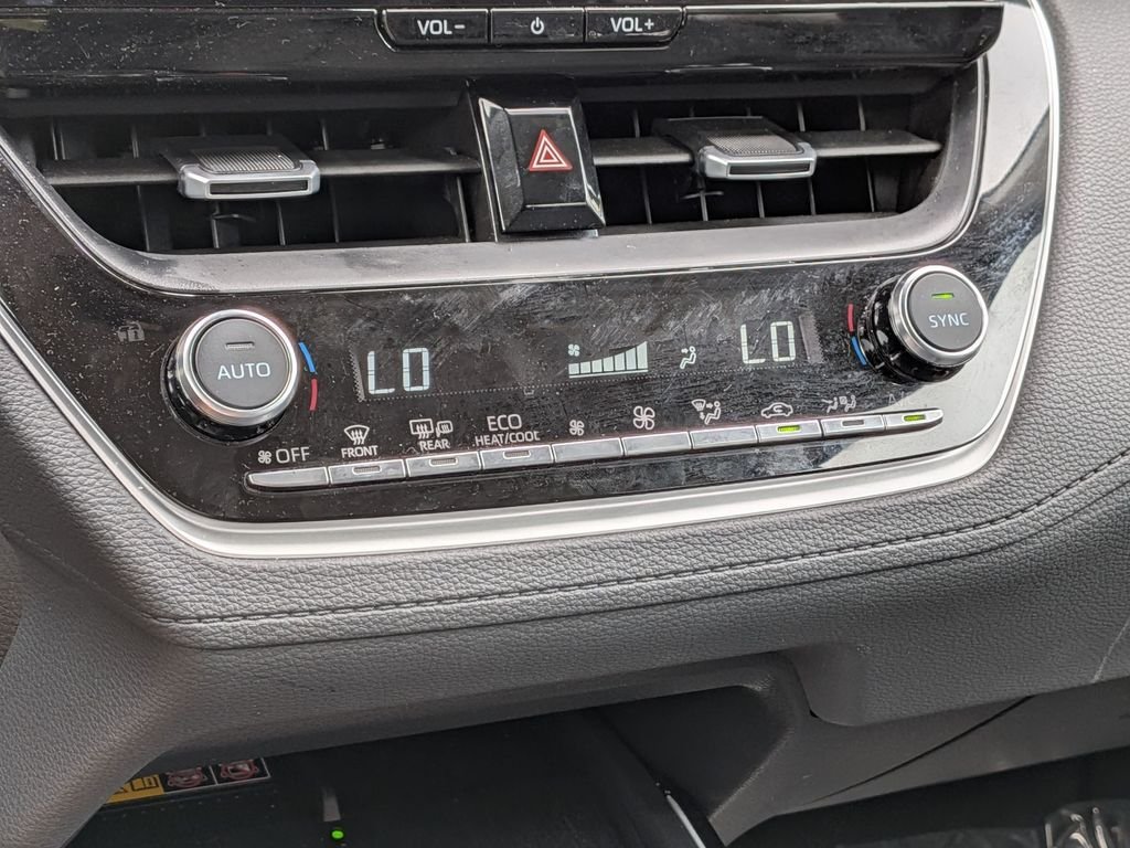 Used 2026  Toyota XLE image 23