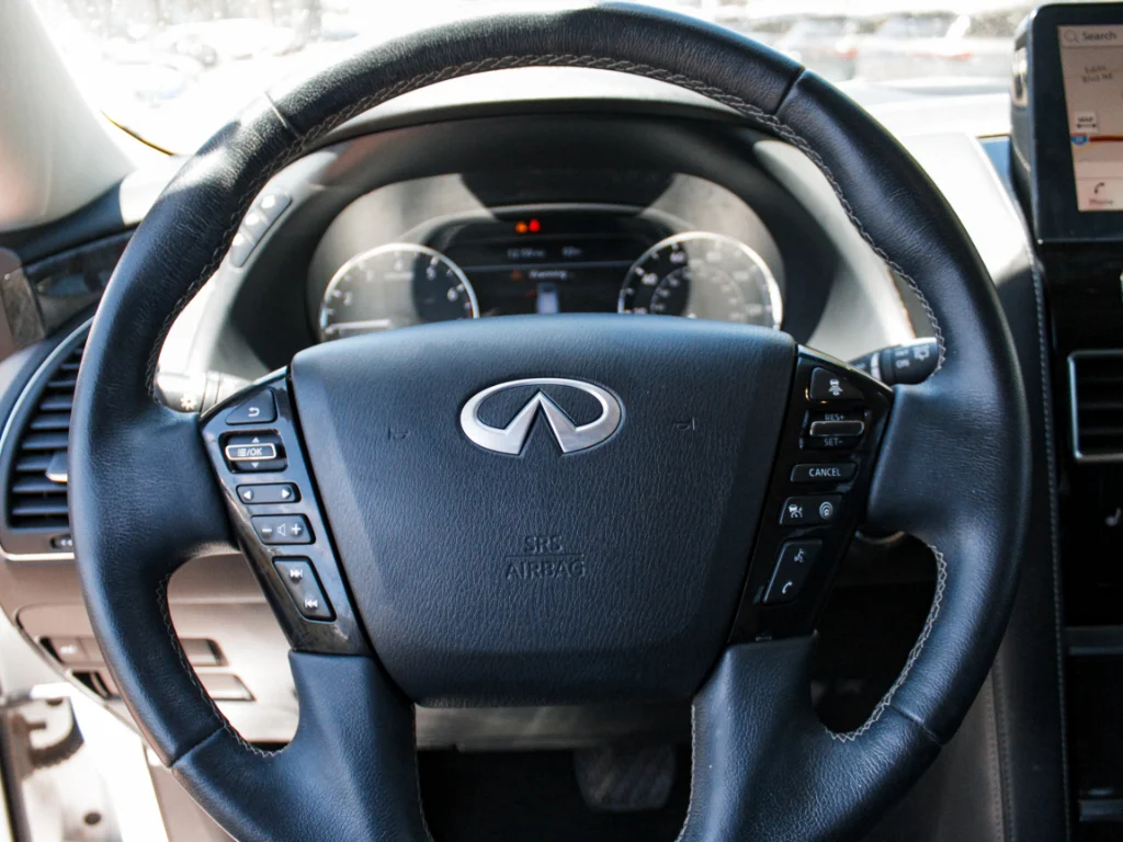 Used 2023 Moonstone White INFINITI LUXE image 13