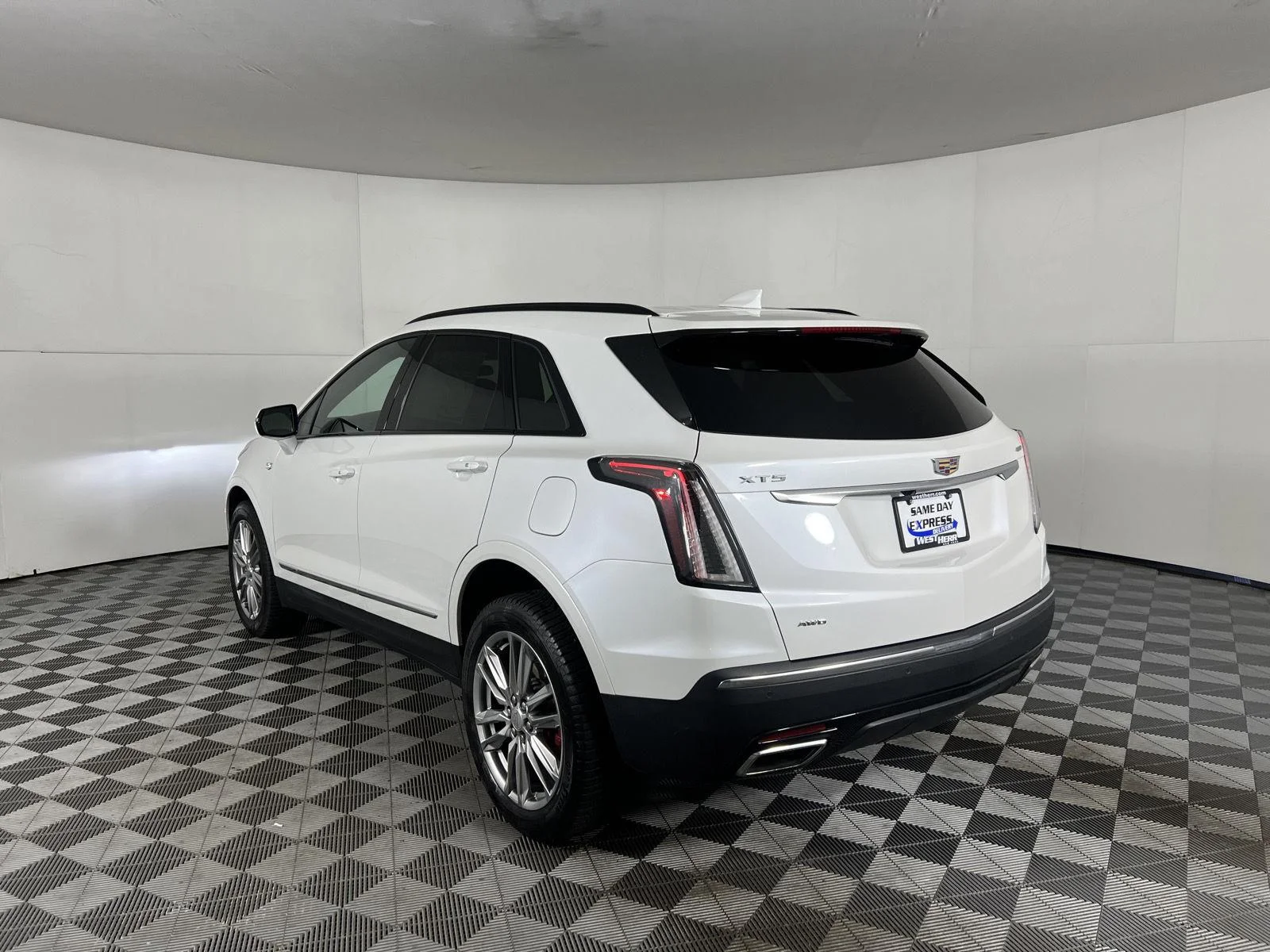 Used 2023 Crystal White Tricoat Cadillac AWD Sport image 7