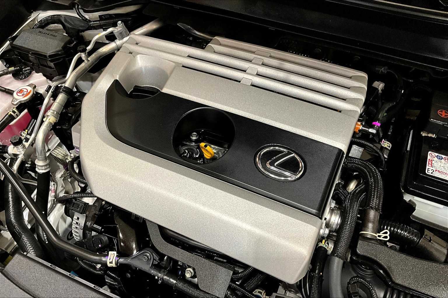 Certified Used 2022 Eminent White Pearl Lexus  image 31