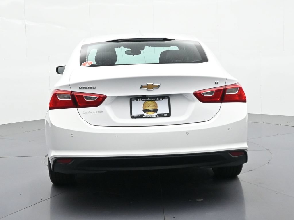 Used 2025 White Chevrolet LT image 7