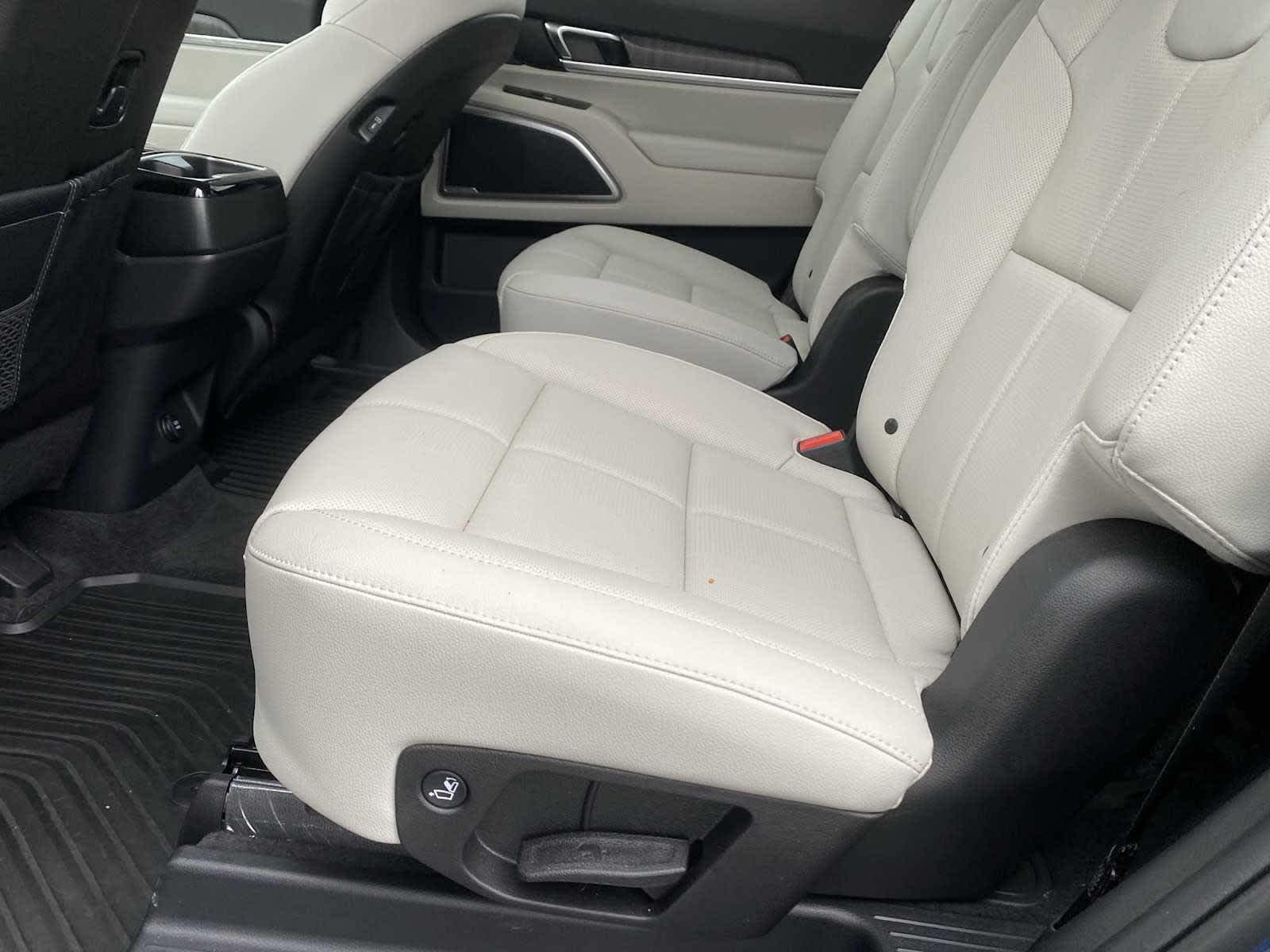2025 Kia Telluride EX - Photo 29