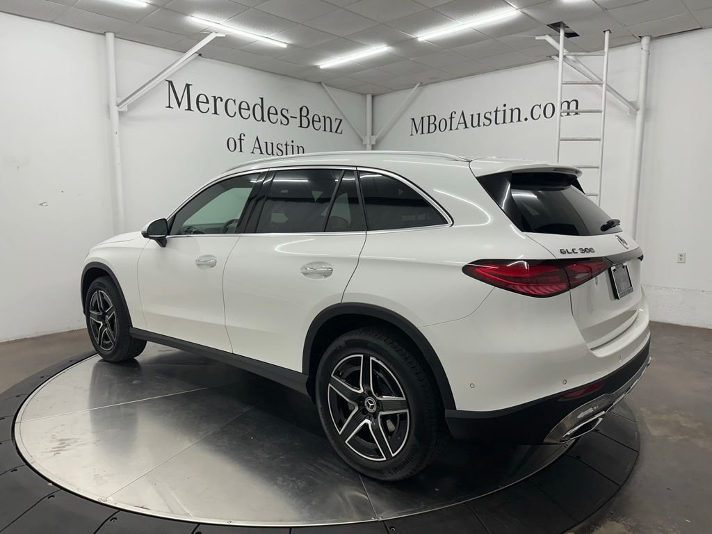 New 2027 Polar White Mercedes-Benz GLC 300 image 5