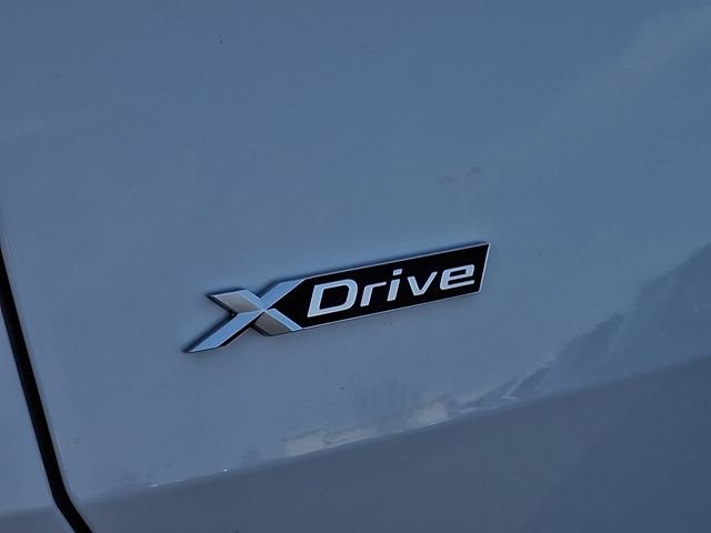 New 2026 Alpine White BMW 30 xDrive image 21