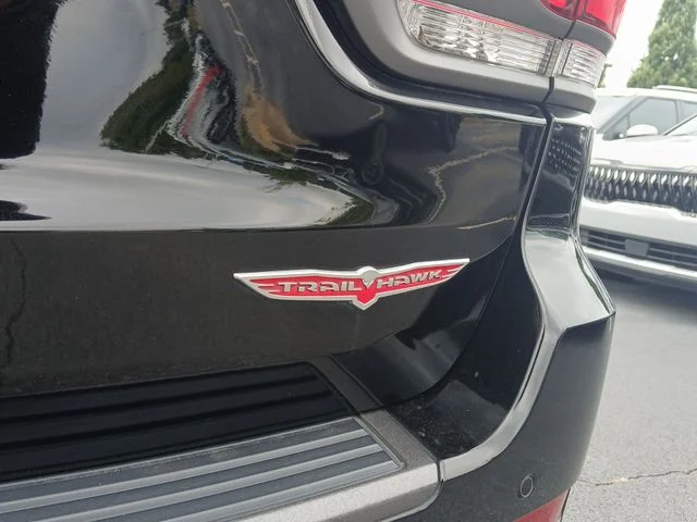 Used 2018 Black Jeep Trailhawk image 8