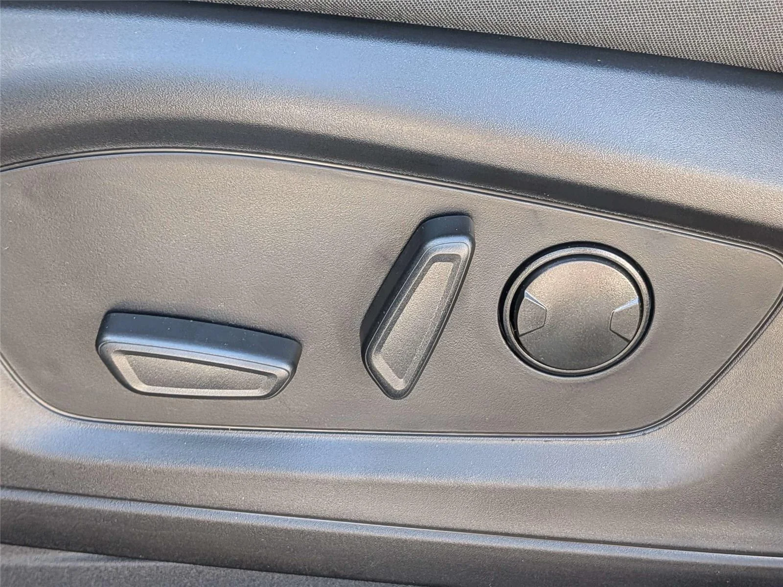 New 2026 Carbonized Gray Metallic Ford Active image 21