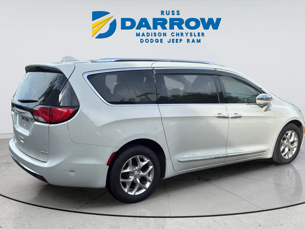 Certified Used 2019 White Chrysler Limited image 5