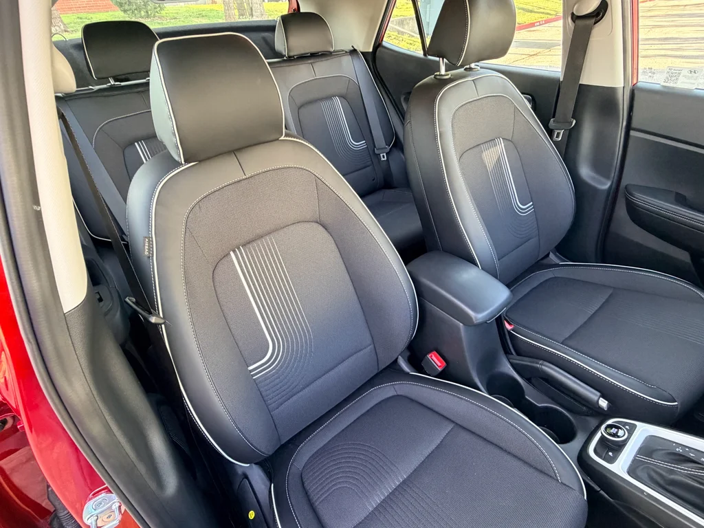 Used 2025 Ultimate Red Hyundai Limited image 23