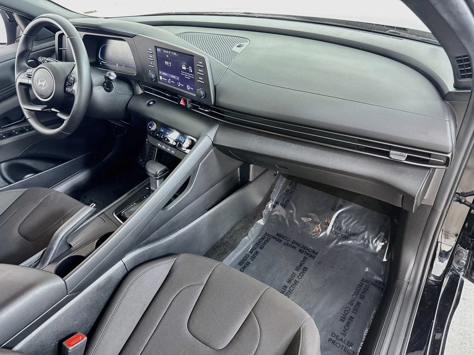 Used 2025 Abyss Black Hyundai SEL Sport image 26