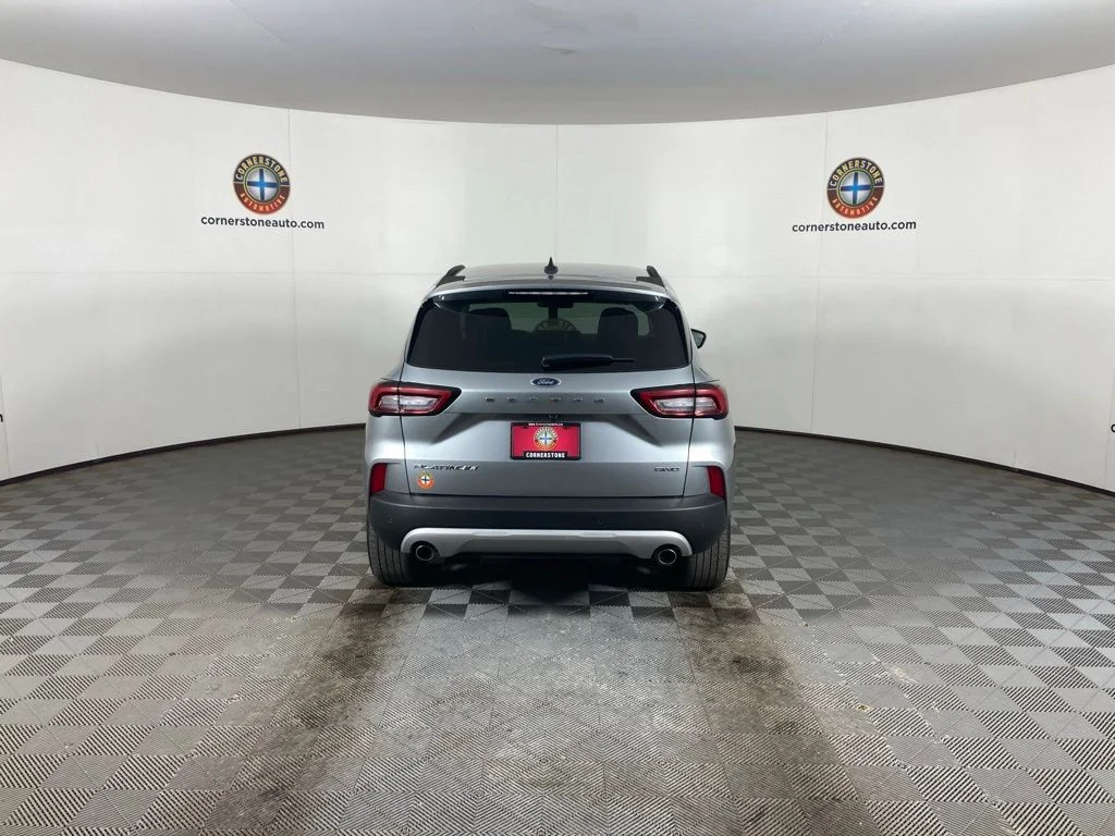 Used 2024 Silver Ford Platinum image 21
