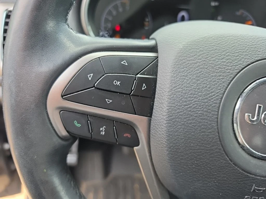 Used 2021 Gray Jeep Laredo X image 21