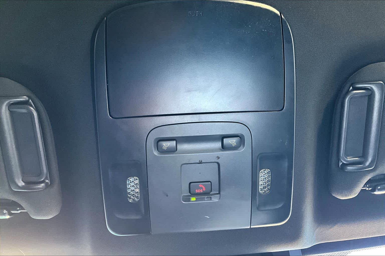Used 2025 Ice Cap Toyota SE image 32