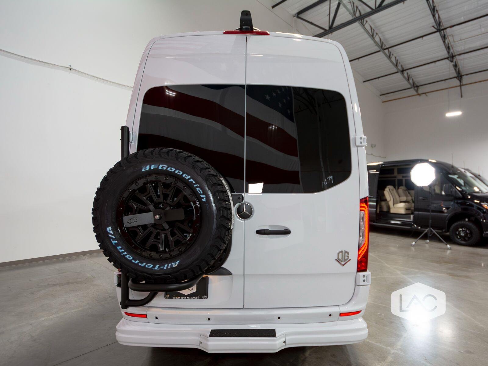 New 2027 Arctic White OGV LUXURY COACH 7-Passenger AWD ADV PKG 1.1 image 6