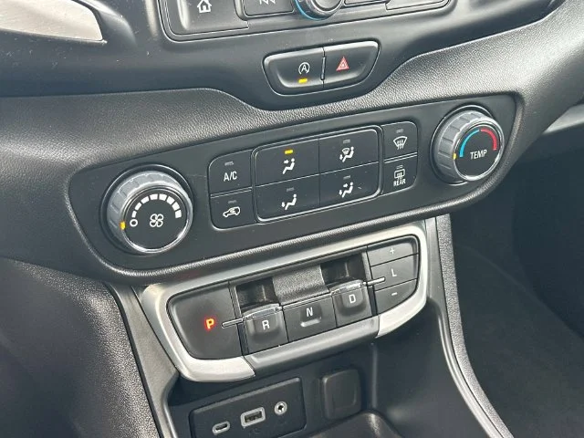 Used 2024 Black GMC SLE image 32
