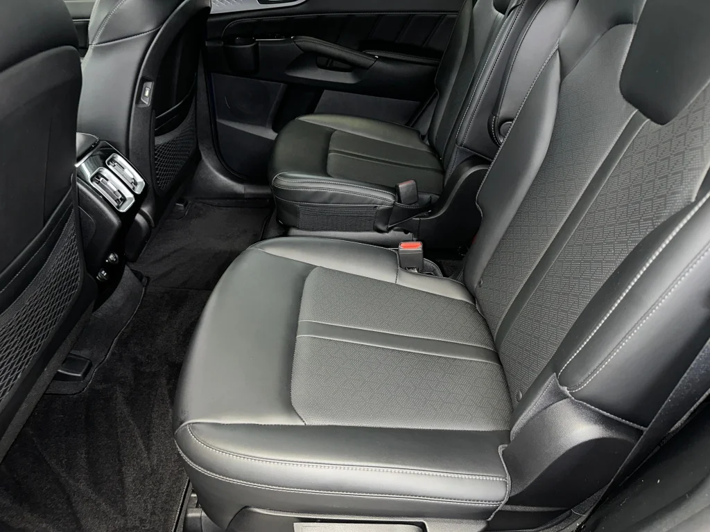 Certified Used 2022 Sapphire Blue Kia SX image 19
