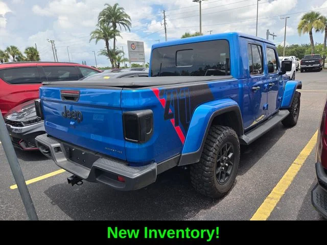 Certified Used 2025 Blue Jeep High Tide image 5