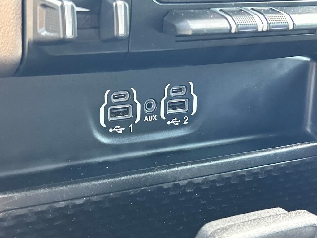 Used 2021 Black Ram Laramie image 28