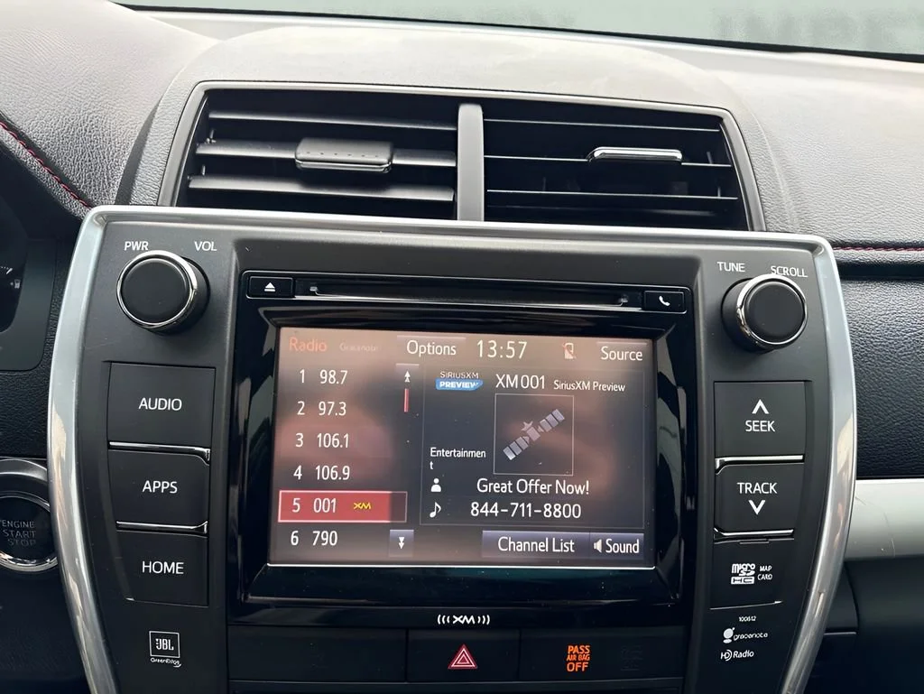 Used 2016  Toyota XSE image 20
