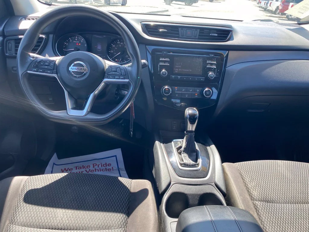 Used 2017 Black Nissan S image 8