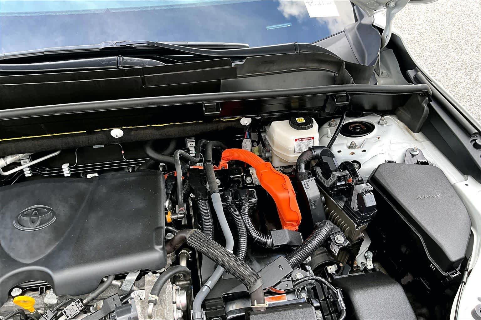 Used 2023 Wind Chill Pearl Toyota XLE image 32
