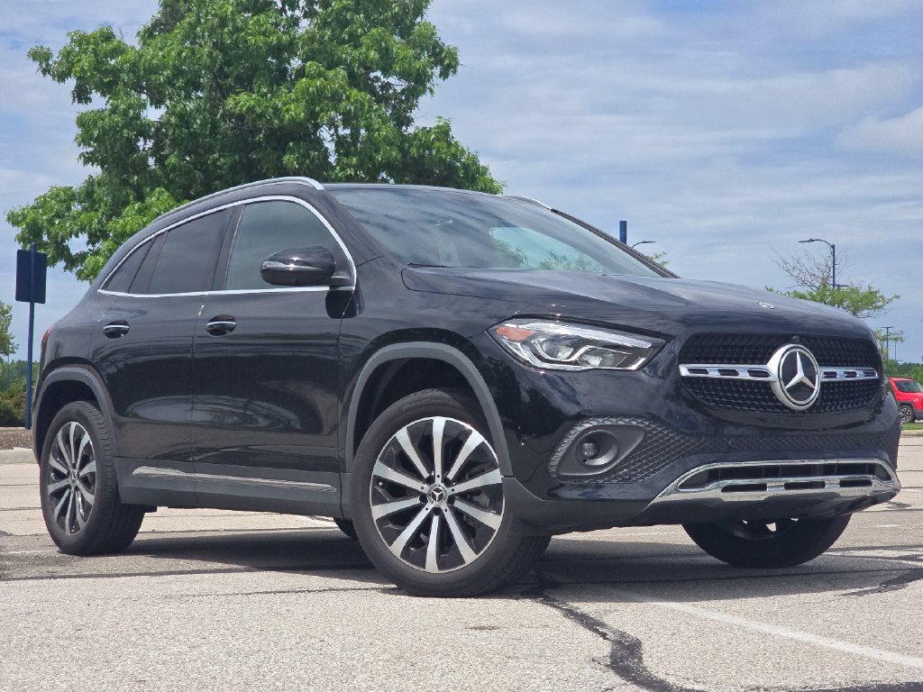 Used 2023  Mercedes-Benz GLA 250 image 2