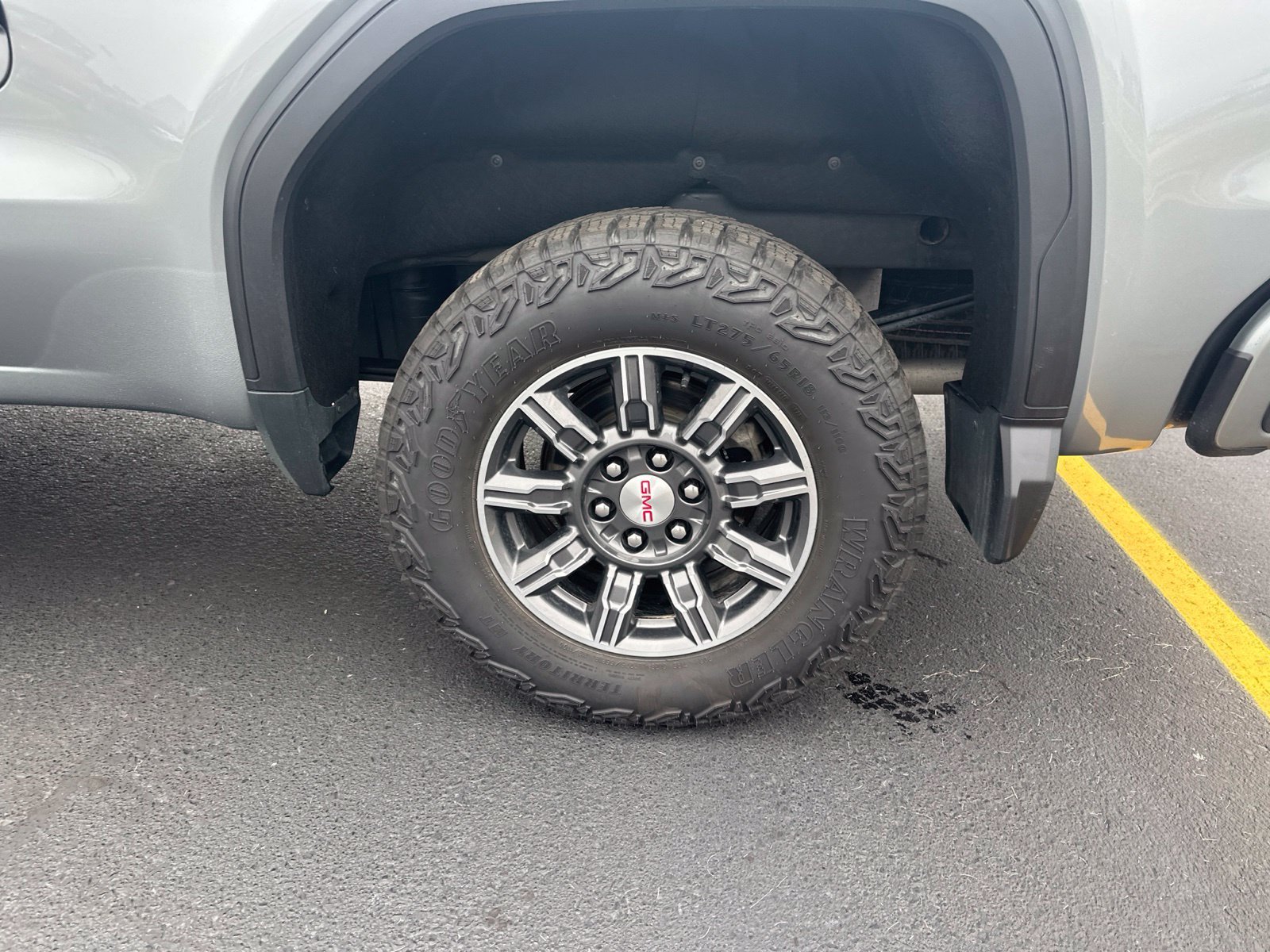 Used 2025 Gray GMC AT4 image 10