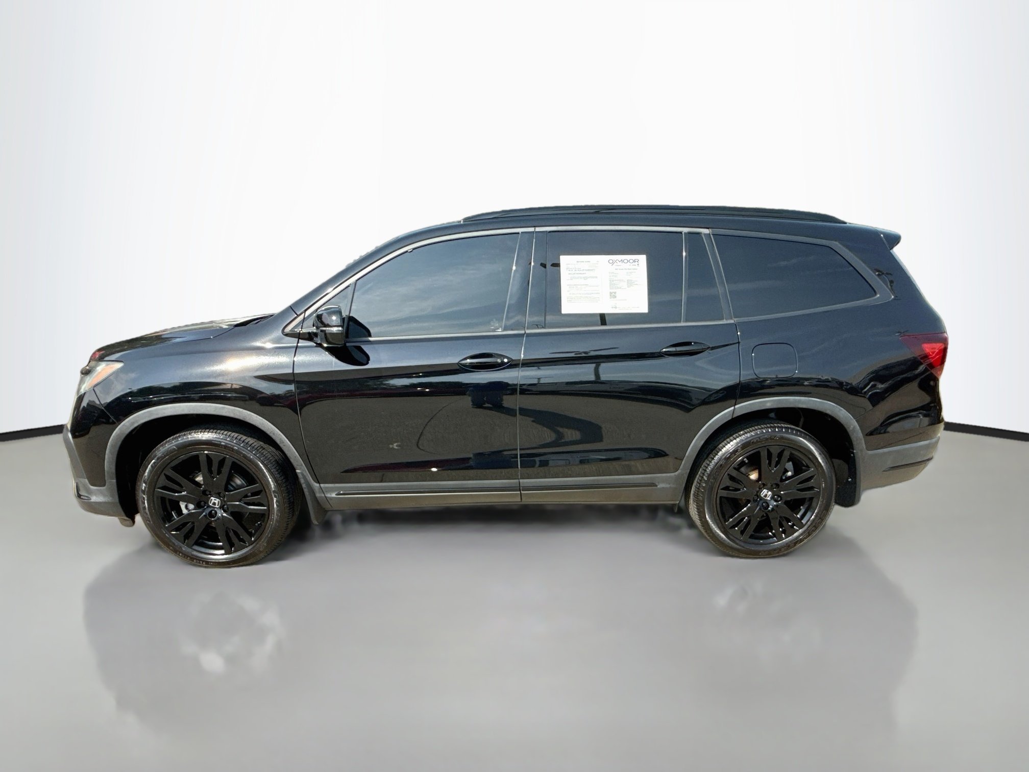 Used 2021 Crystal Black Pearl Honda Black Edition image 4
