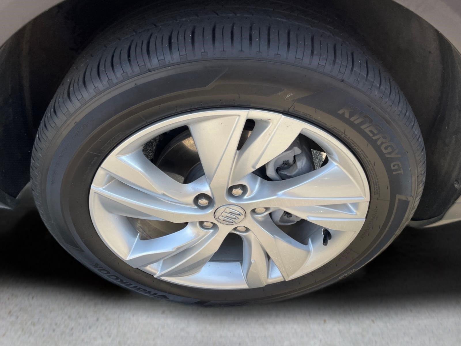 Used 2025 Moonstone Gray Metallic Buick Preferred image 9