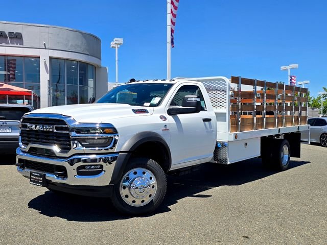 New 2026 Bright White Clearcoat RAM Tradesman image 3