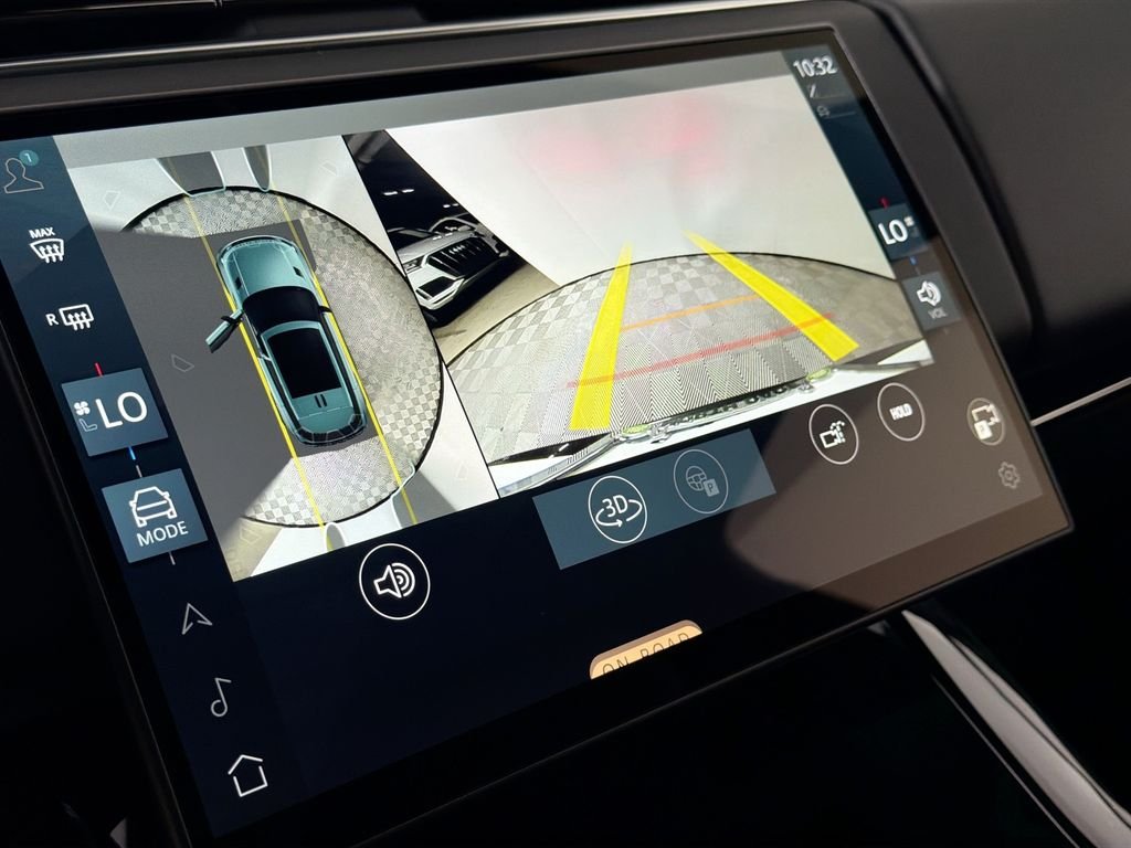 New 2026 Fuji White Land Rover Dynamic SE image 14