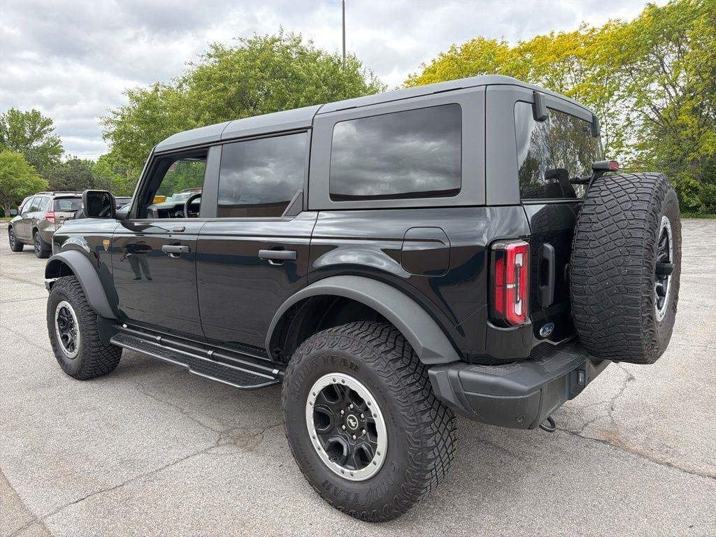 Used 2022 Shadow Black Ford Badlands image 4