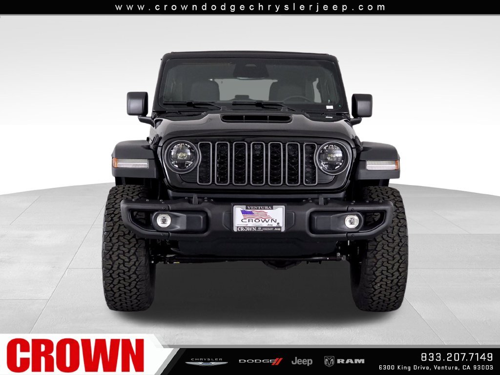 New 2027 Black Clear-Coat Paint Jeep  image 2