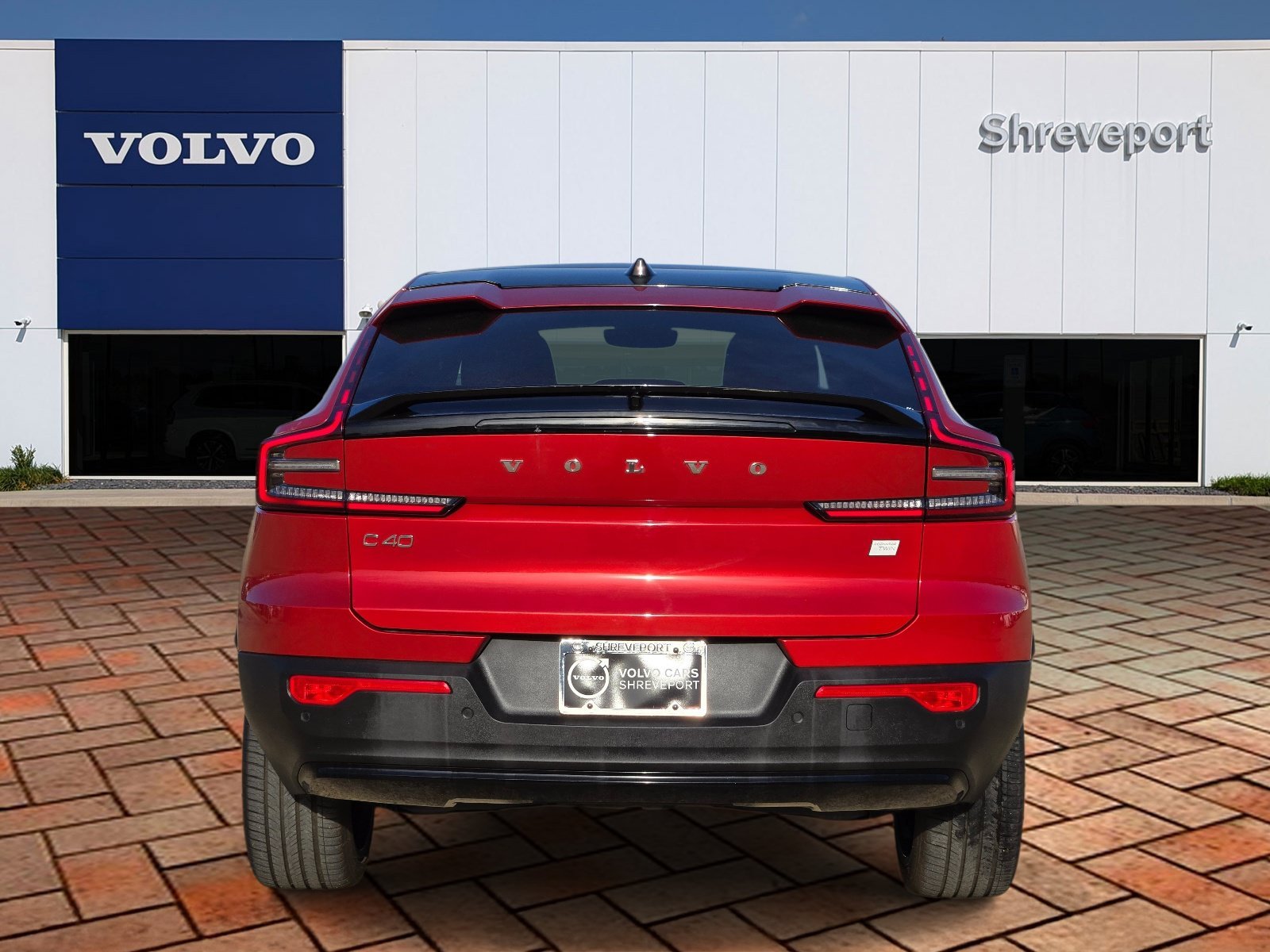 Used 2023 Fusion Red Metallic Volvo Ultimate image 5