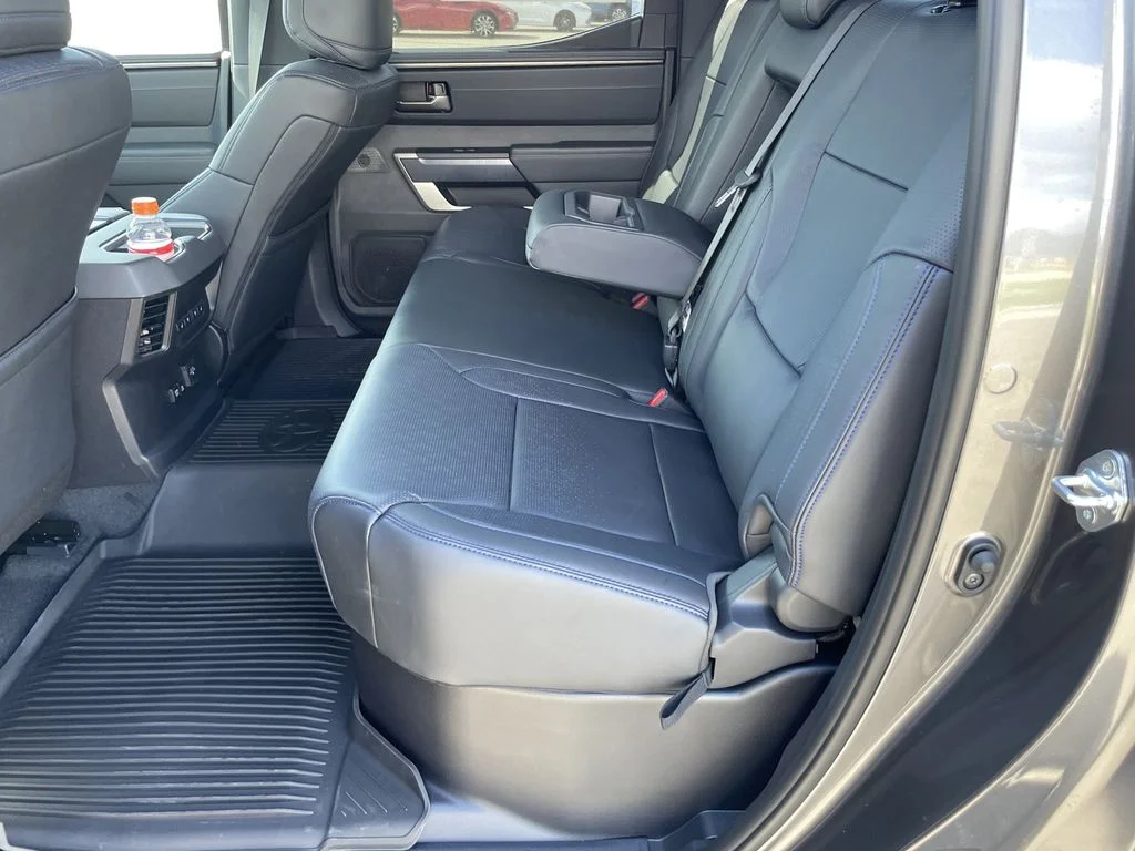 New 2026 Magnetic Gray Metallic Toyota Platinum image 11
