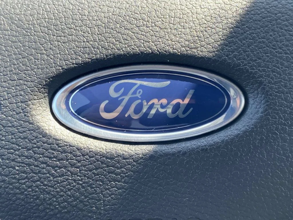 New 2026 Oxford White Ford XLT image 24
