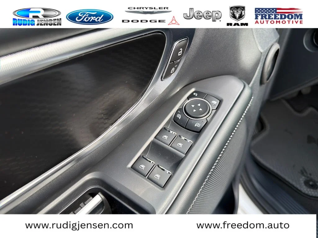 New 2026 White Ford Platinum image 11