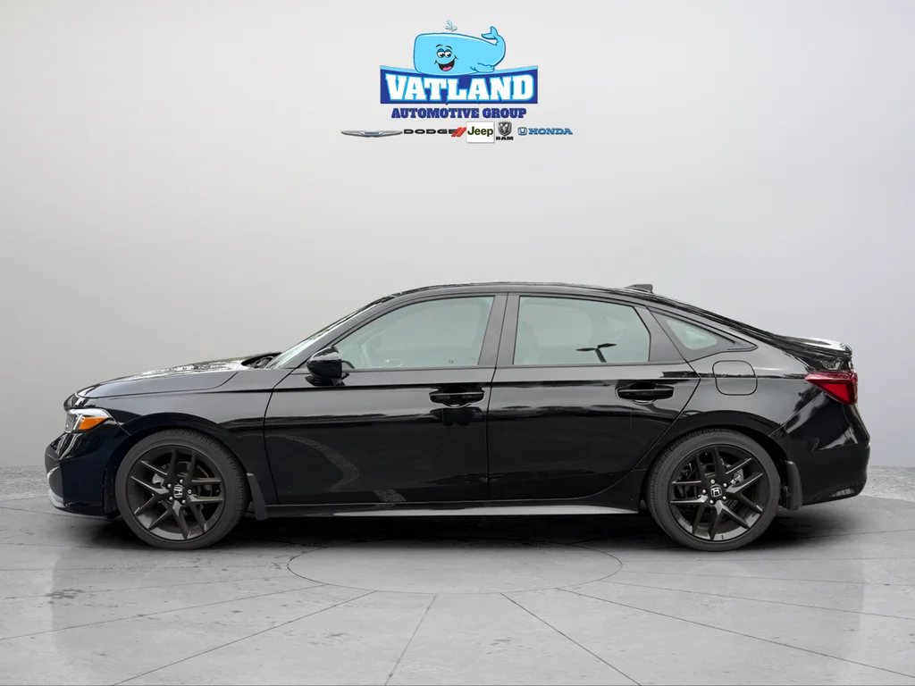 Certified Used 2025 Crystal Black Pearl Honda Sport image 2