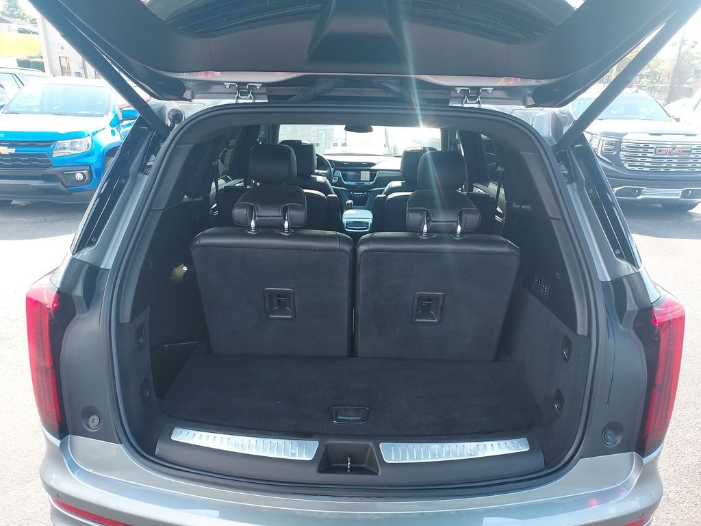 Used 2024 Silver Cadillac Premium Luxury image 10
