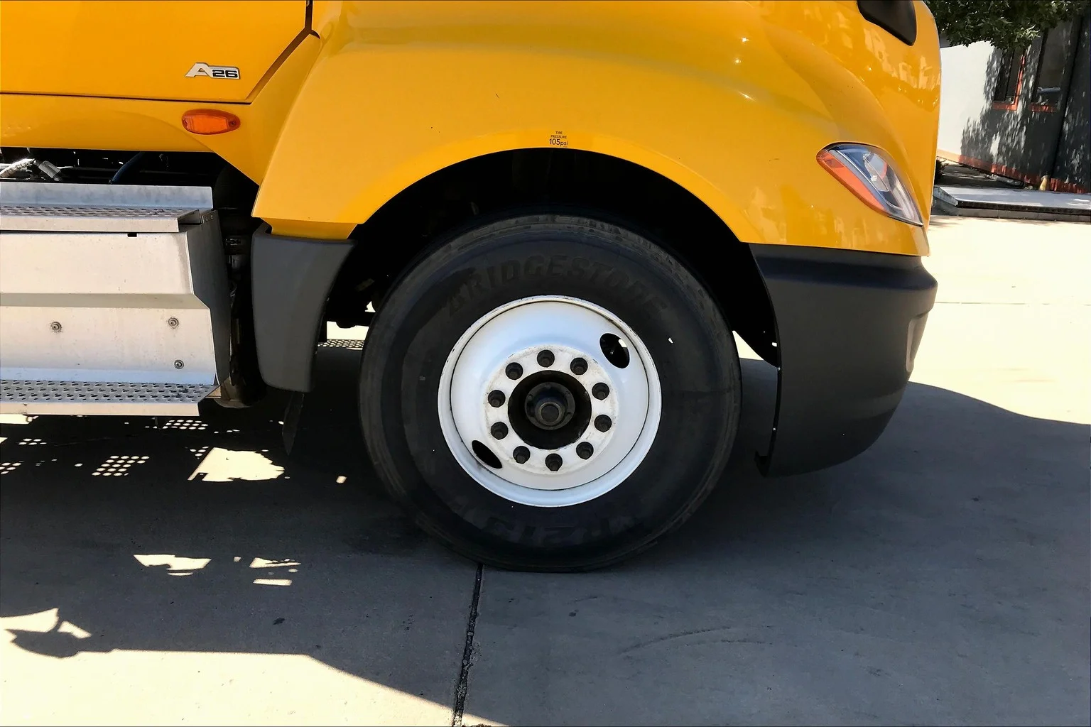 Used 2019 YELLOW International  image 6