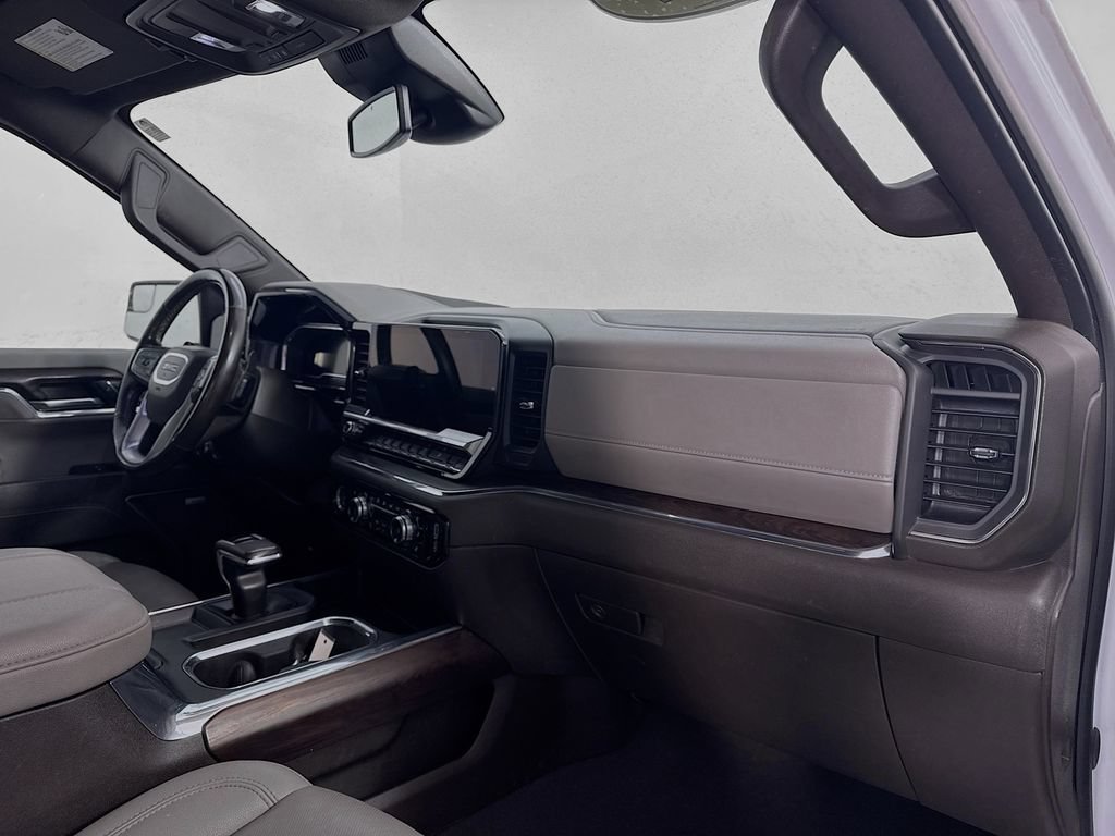 2024 GMC Sierra 1500 SLT - Photo 28