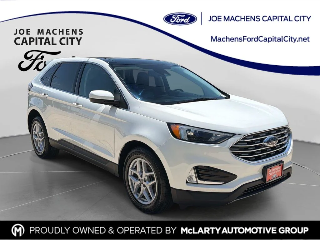 Used 2022 Star White Ford SEL image 1