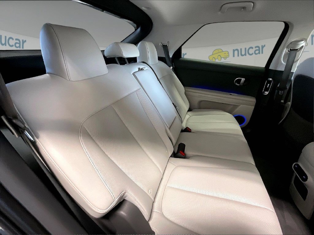 Used 2023 Green Hyundai SEL image 16