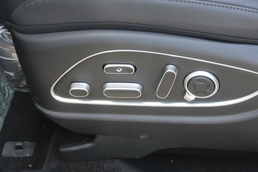 New 2026 Silver Hyundai Calligraphy image 14