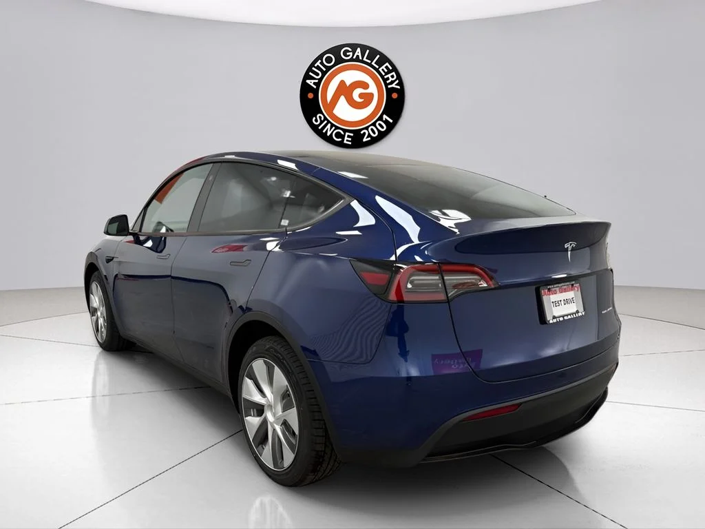Used 2023 Blue Tesla Long Range image 5
